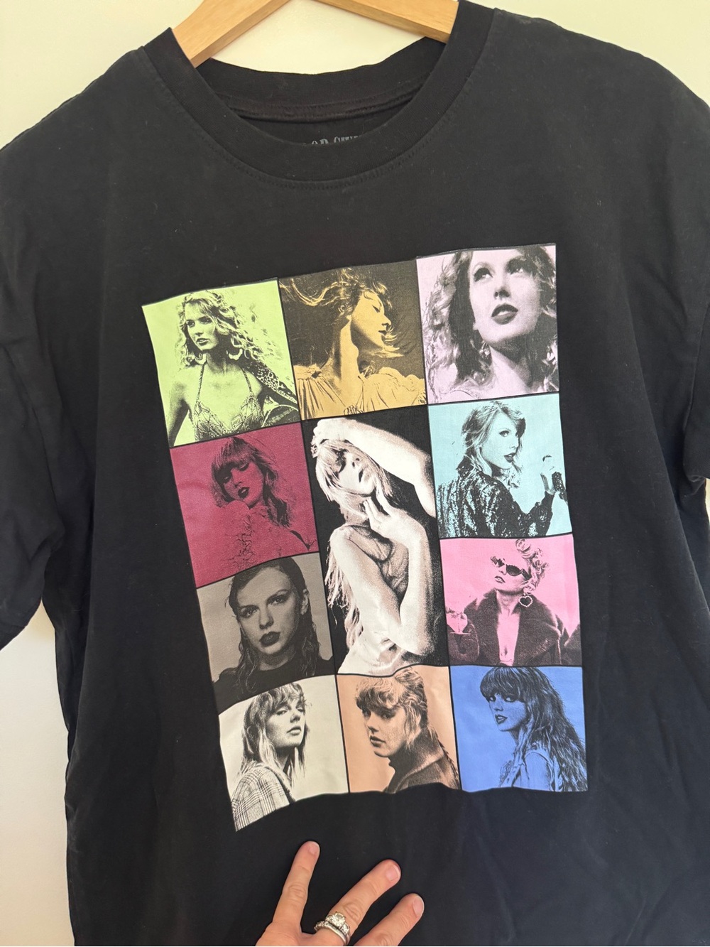 Taylor Swift The Eras Tour Black T-Shirt Size XS Concert Merch Short Sleeve